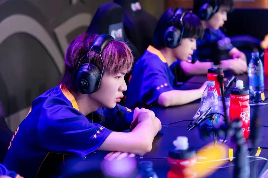 国际事务中 国际事务中